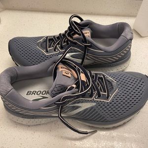 Brooks Ghost 12 Running Shoes - Brand New